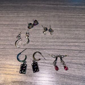 Multicolor Earrings Set